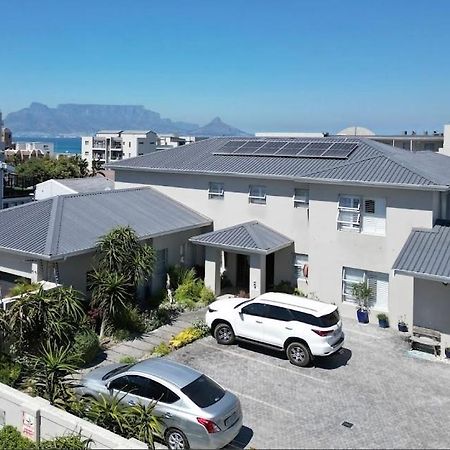 Bentley'S Guesthouse Bloubergstrand Exterior foto